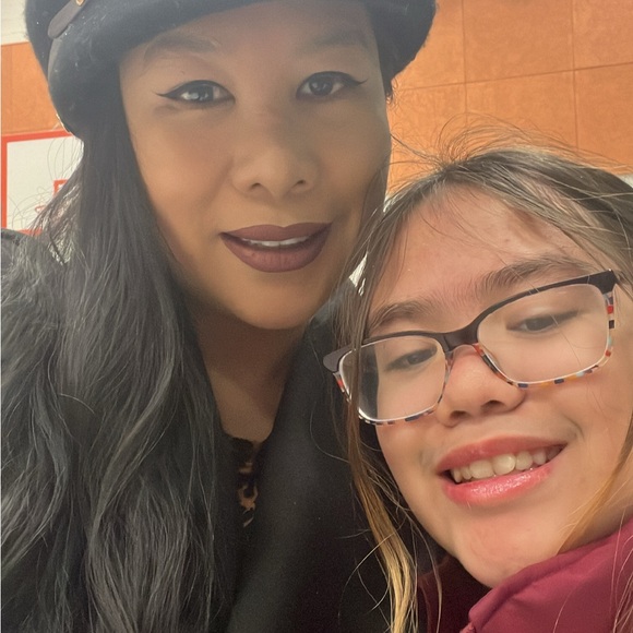 Meet your Posher, Glam On Demand - Picture 8 of 16